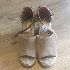 Steve Madden “Jaylen” Espadrilles Wedge